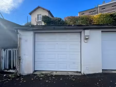 garage 15 m² royat
