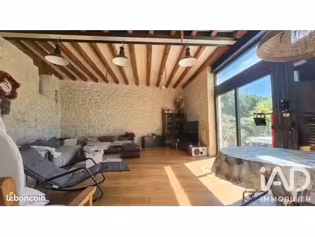 maison 7 pièces 241 m²