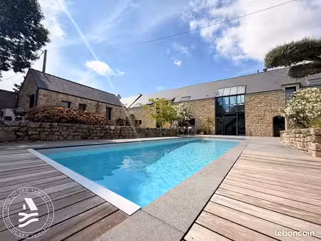 propriété 6 pièces 260 m²