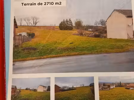 terrain de 2710m2