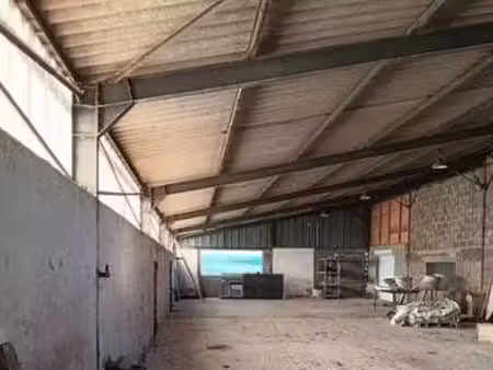 batiment 500m2 + terrain 2500m² - vue exceptionnelle - pc accepté