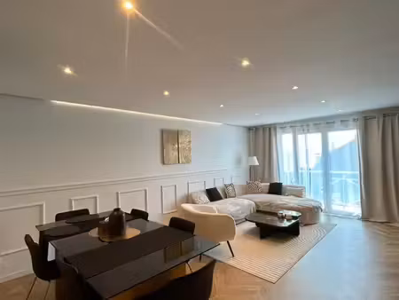 appartement t3 lumineux avec balcon et 2 garages fermés – tourcoing centre