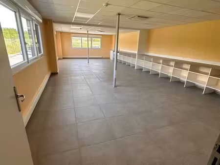 bureaux neufs à louer - 146 m2