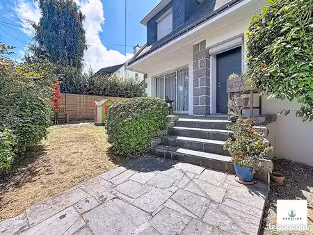 maison 8 pièces 142 m²