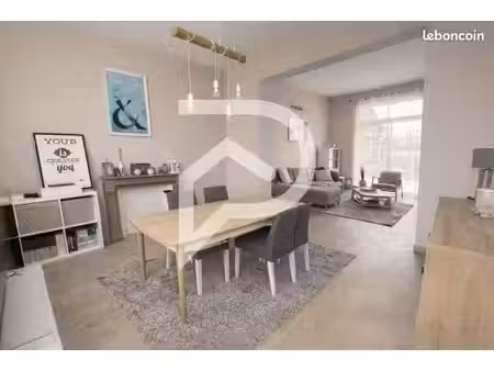 maison 6 pièces 102 m²