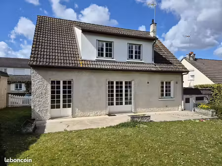 maison 8 pièces 130 m²