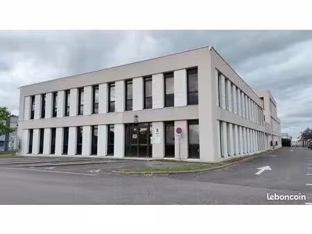 inconnu 18 pièces 463 m²