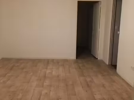 loue f2 renové