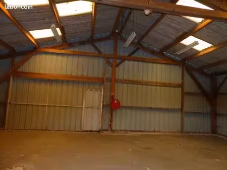 hangar à louer