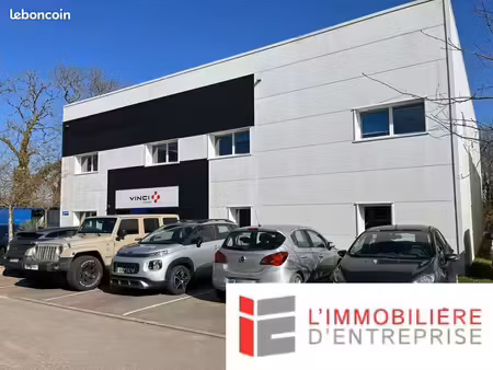 bureaux 586 m²