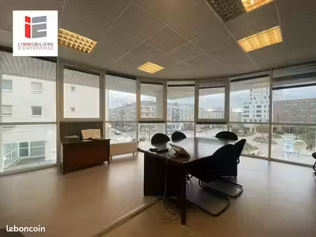bureaux 1 275 m²
