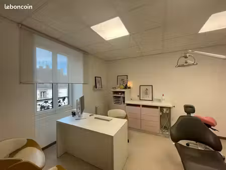 bureaux 145 m²