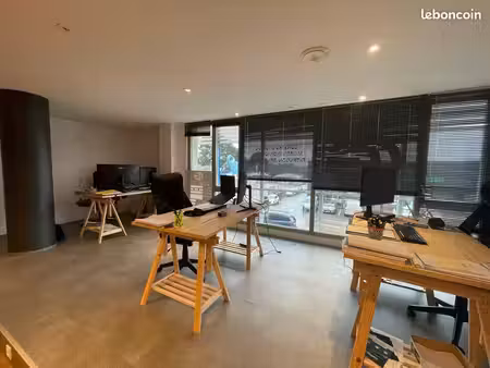 bureaux 75 m²