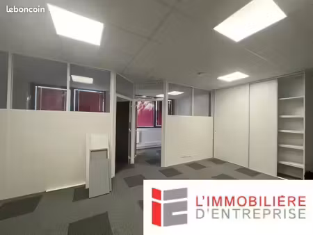 bureaux 160 m²