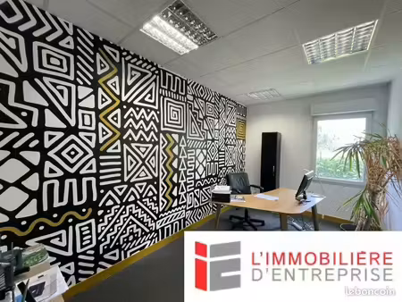 bureaux 80 m²