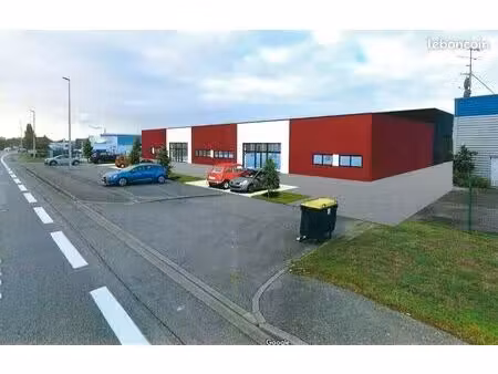 local d'activité 1 500 m²