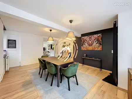 maison 7 pièces 166 m²