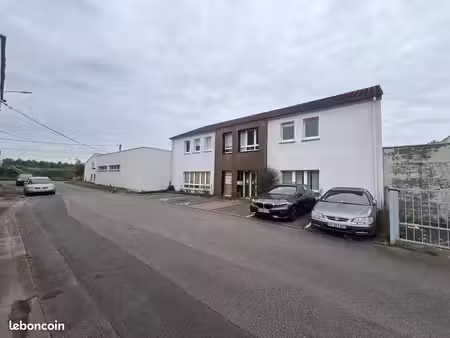 bureau 315 m2 avec 8 places de parking