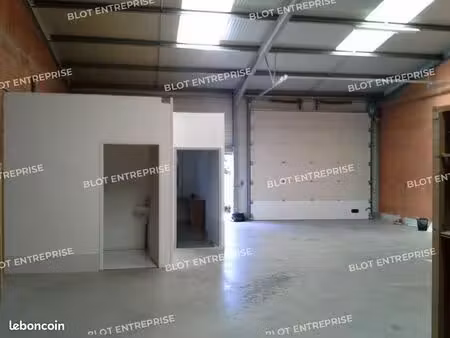 local d'activité 160 m²