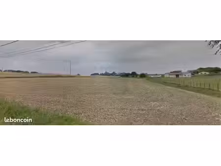 terrain 680 m² arancou