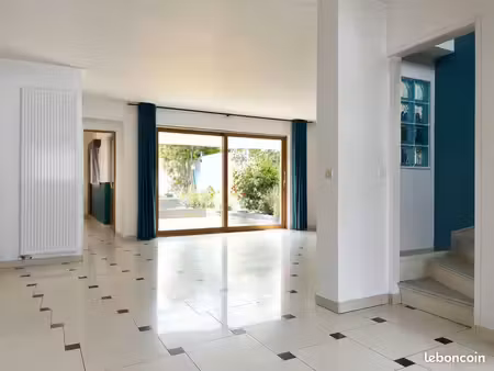 maison 5 pièces 104 m²