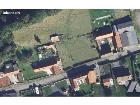 terrain 1100 m² sains les pernes