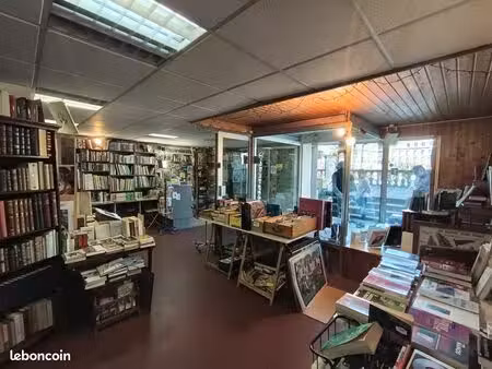 local commercial 159 m² la bourboule