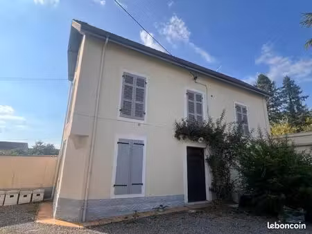 maison 3 pièces 146 m²