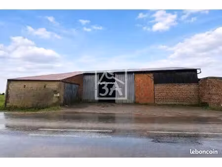 hangar 5 pièces 255 m²