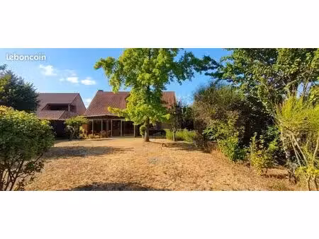 maison 7 pièces 200 m²