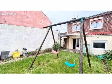 maison 7 pièces 85 m²