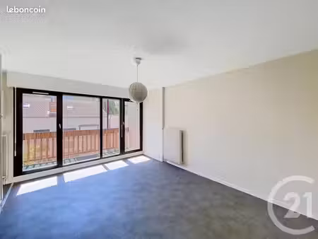 appartement 1 pièce 28 m²