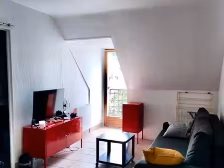 apparemment meublé