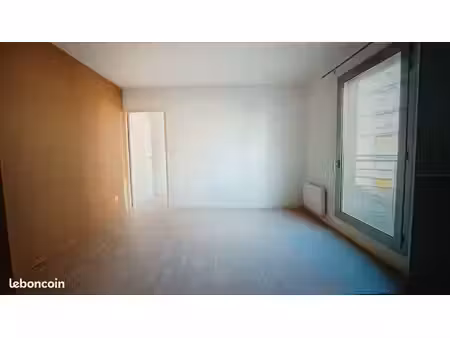 appartement meublé 2 pièces de 36 m² avec terrasse – quartier des facultés / jardin lecoq