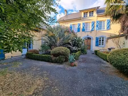 maison 8 pièces 289 m²