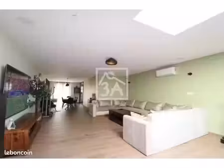 maison 6 pièces 135 m²