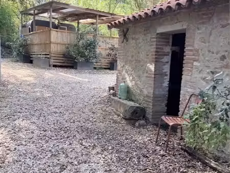 rare terrain 6500m² équipé (compteur edf linky + eau)