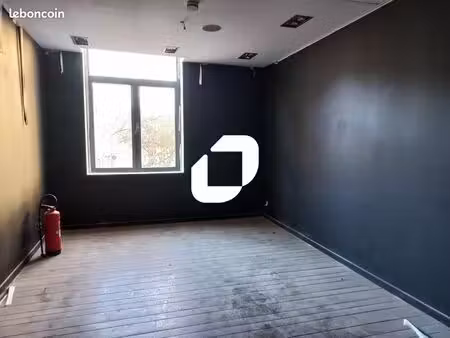 local commercial 200 m²