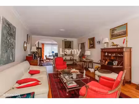 appartement 6 pièces 150 m²