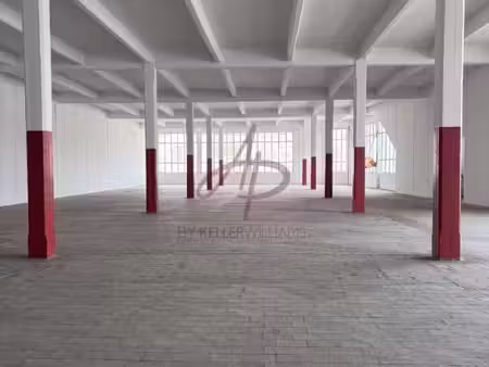 local industriel 1 465 m²