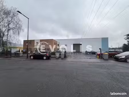 local industriel 1 450 m²