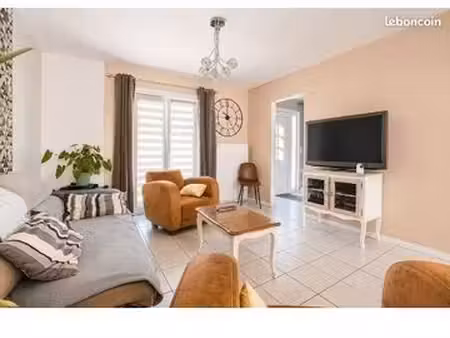 maison 102m2
