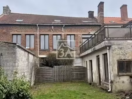 immeuble 18 pièces 330 m²