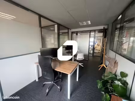 bureau 230 m²