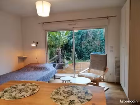 studio indépendant dans maison familiale