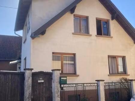 maison 6 pièces 121 m²