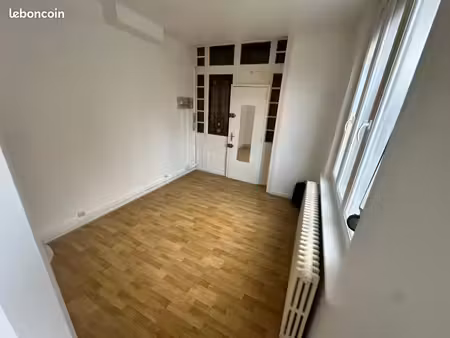 studio 1 pièce 16 m²
