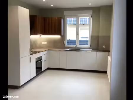 ostwald à deux pas du tram particulier vend appartement de 96m2 situé rue de lingolsheim à