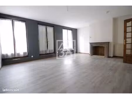 immeuble 10 pièces 204 m²