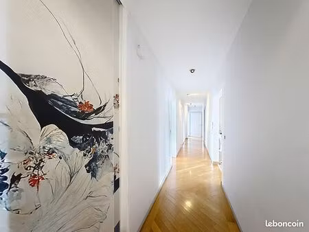 appartement 5 pièces 162 m²